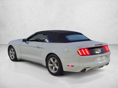 Used 2017 Ford Mustang Convertible RWD image 7