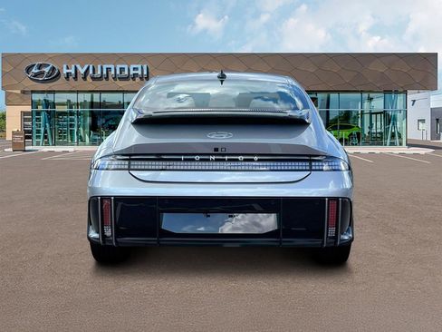 New 2025 Hyundai Ioniq 6 SEL RWD image 6