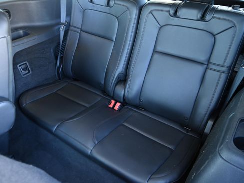 Used 2022 Lincoln Aviator Reserve w/ Elements Package Plus image 11