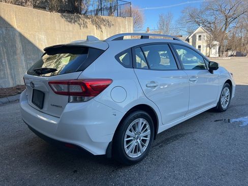 Used 2018 Subaru Impreza 2.0i Premium image 5
