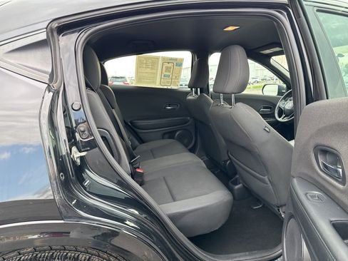 Used 2019 Honda HR-V Sport image 37