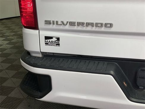 Used 2024 Chevrolet Silverado 1500 Custom image 37