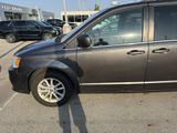 Used 2019 Dodge Grand Caravan SXT image 4