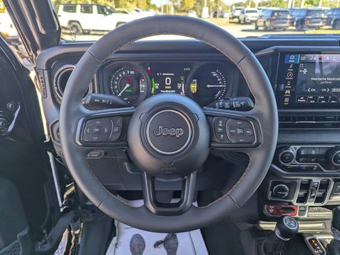 Used 2024 Jeep Wrangler Willys image 26