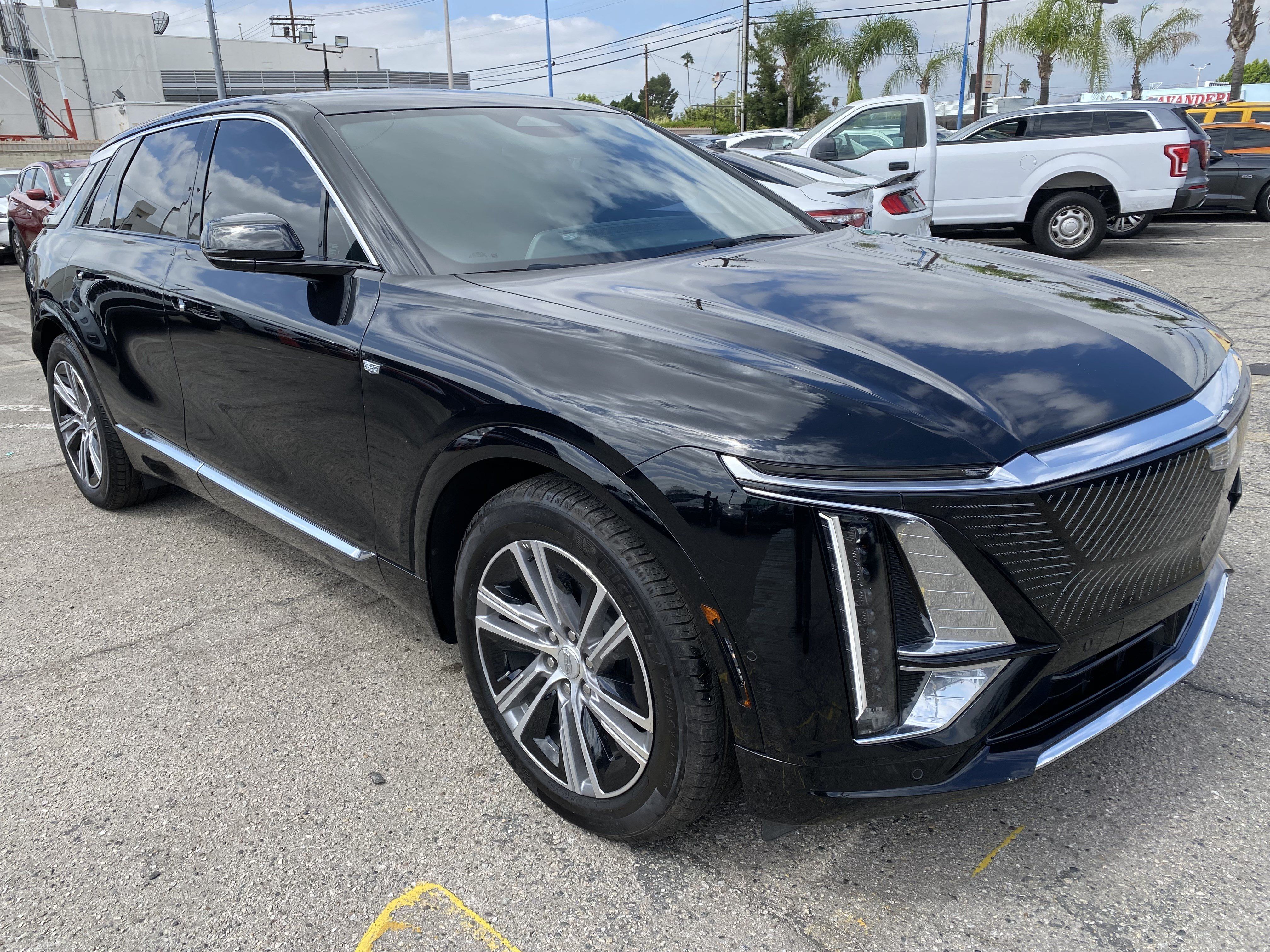 Used 2024 Cadillac Lyriq Luxury RWD image 4
