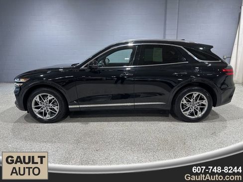 Used 2022 Genesis GV70 2.5T w/ Advanced Package image 5