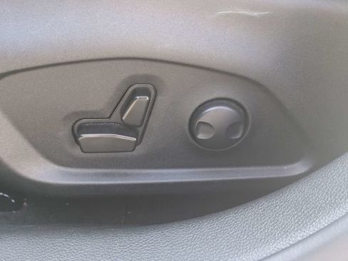 Used 2025 Jeep Compass Limited AWD/4WD image 20