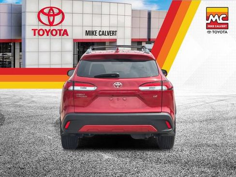Used 2024 Toyota Corolla Cross LE FWD image 4