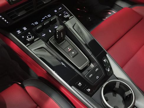 Certified 2025 Porsche 911 Carrera RWD image 20