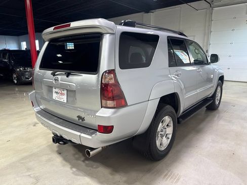 Used 2005 Toyota 4Runner Limited AWD/4WD image 7