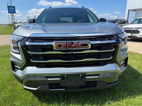 Used 2025 GMC Terrain Elevation w/ Elevation Premium Package AWD/4WD image 2