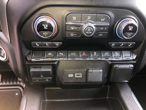 Used 2021 Chevrolet Silverado 1500 LTZ AWD/4WD image 21