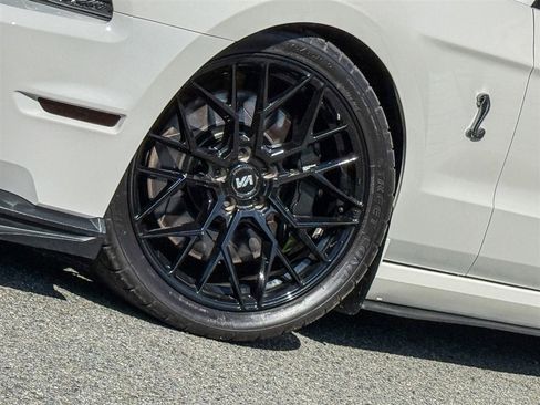 Used 2013 Ford Mustang Shelby GT500 image 5