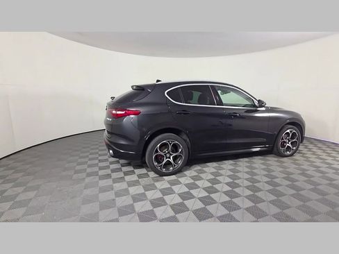 Used 2020 Alfa Romeo Stelvio Ti w/ Active Blind Spot Package AWD/4WD image 36