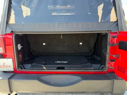 Used 2013 Jeep Wrangler Sport AWD/4WD image 4
