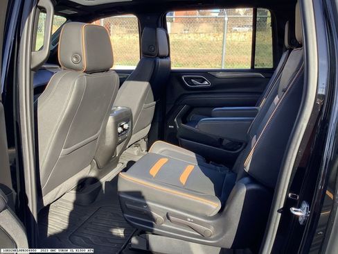 Used 2023 GMC Yukon XL AT4 w/ AT4 Premium Package image 14