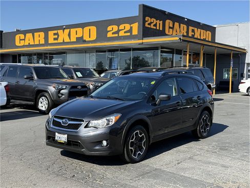 Used 2015 Subaru Crosstrek 2.0i Premium w/ Moonroof Package AWD/4WD image 1