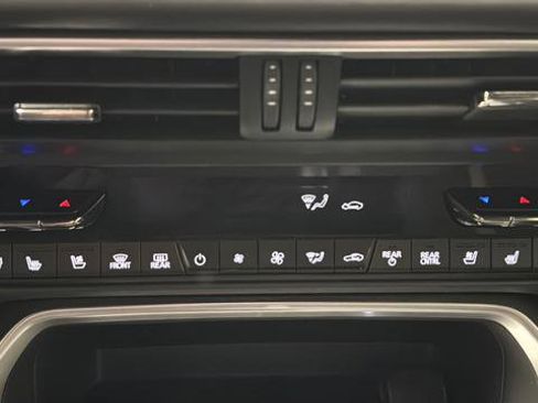 Used 2024 MAZDA CX-90 3.3 Turbo w/ Premium Plus Pkg image 18