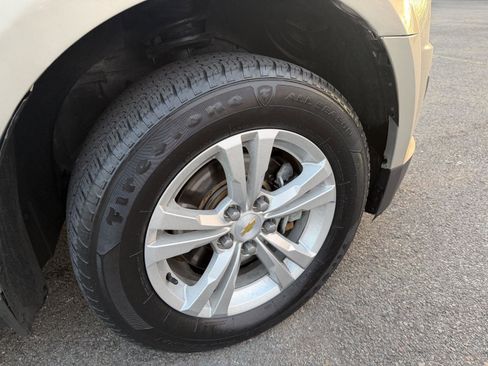 Used 2011 Chevrolet Equinox LT w/ Driver Convenience Package image 30