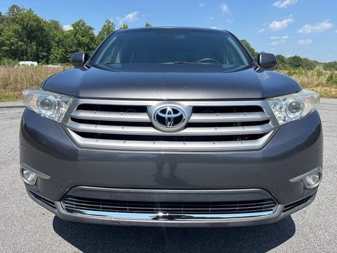 Used 2012 Toyota Highlander 4WD w/ Tech Pkg image 8