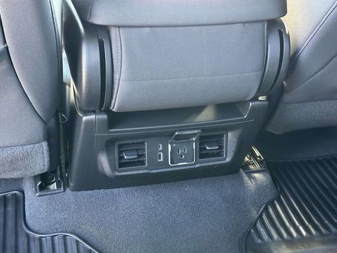 Used 2022 Chevrolet Silverado 1500 LT image 15