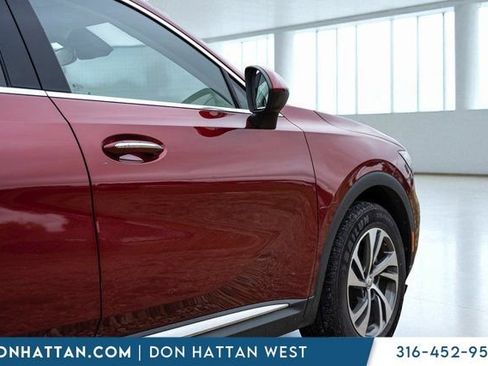 Used 2023 Buick Envision Essence image 36