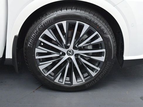 Used 2025 Lexus RX 350 Premium Plus w/ Convenience Package AWD/4WD image 37