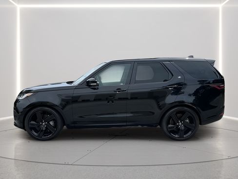 Certified 2025 Land Rover Discovery Dynamic SE AWD/4WD image 2
