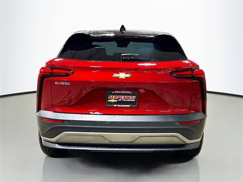 New 2026 Chevrolet Blazer EV LT image 9