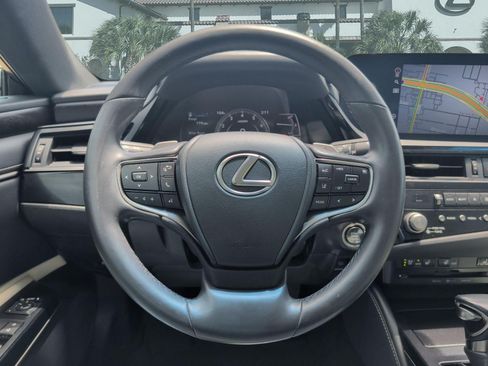 Used 2022 Lexus ES 350 w/ Premium Package FWD image 13