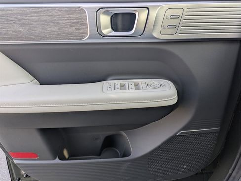 Used 2025 Hyundai Santa Fe Calligraphy image 27