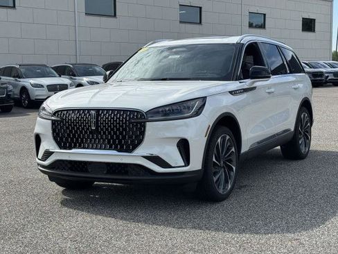 New 2026 Lincoln Aviator Reserve AWD/4WD image 2