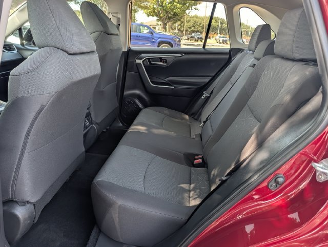 Used 2024 Toyota RAV4 XLE w/ Convenience Package FWD image 27