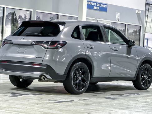 Used 2024 Honda HR-V Sport image 8