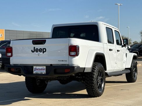 New 2026 Jeep Gladiator Sport AWD/4WD image 9
