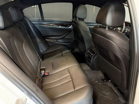Used 2017 BMW 530i xDrive image 20