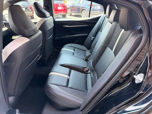 Used 2025 Toyota Camry SE FWD image 12