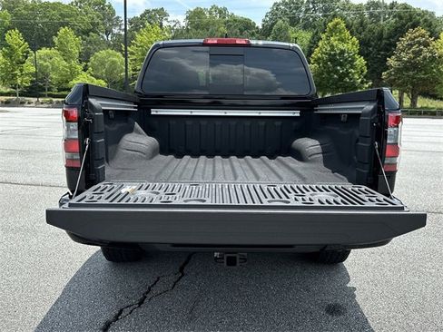 New 2025 Nissan Frontier PRO-4X w/ Pro Convenience Package image 13