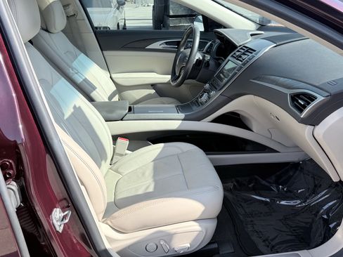 Used 2017 Lincoln MKZ Reserve FWD image 35