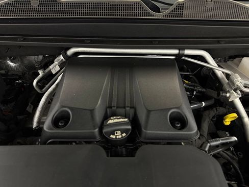 Used 2024 GMC Canyon Denali AWD/4WD image 34