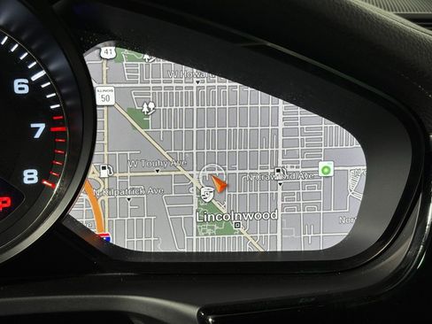 Used 2018 Porsche Panamera 4S image 23