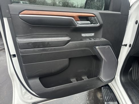 Used 2022 GMC Sierra 1500 Denali image 15