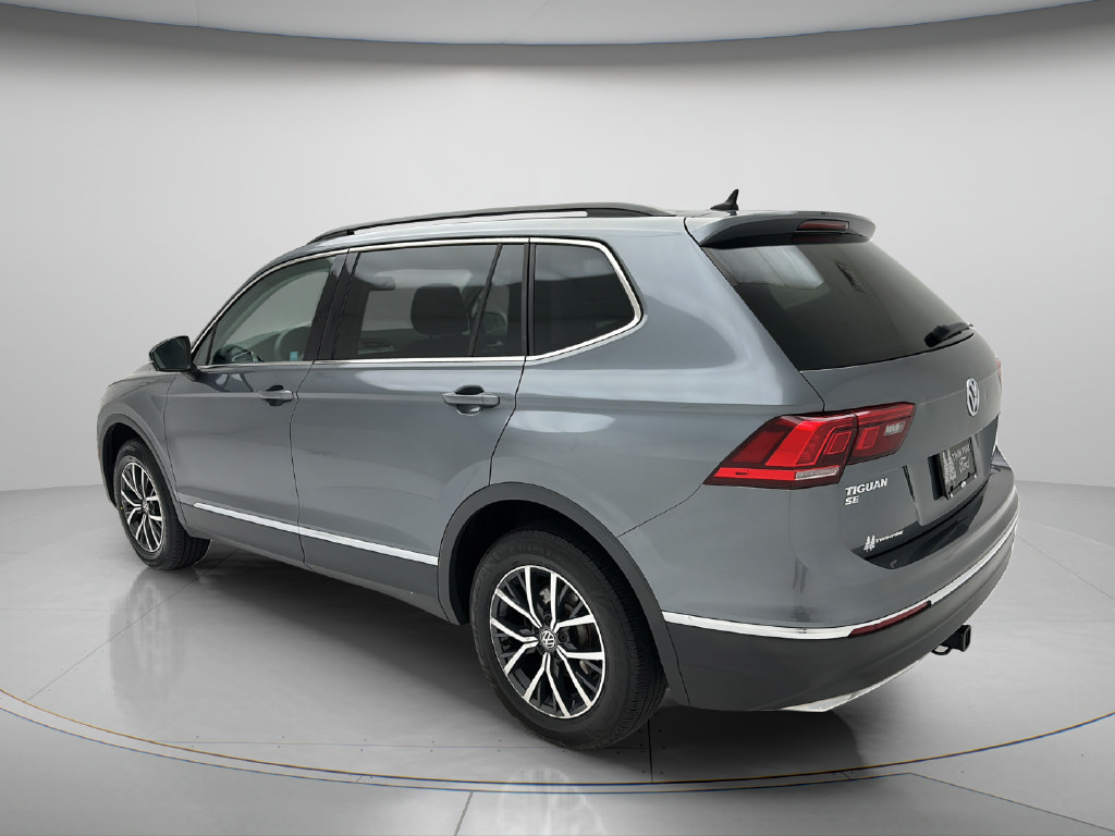 Used 2020 Volkswagen Tiguan SE w/ Panoramic Sunroof Package AWD/4WD image 4