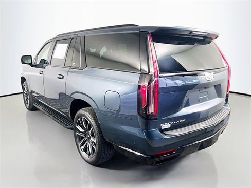 Used 2021 Cadillac Escalade ESV Sport w/ Driver Assist Tech Package image 5