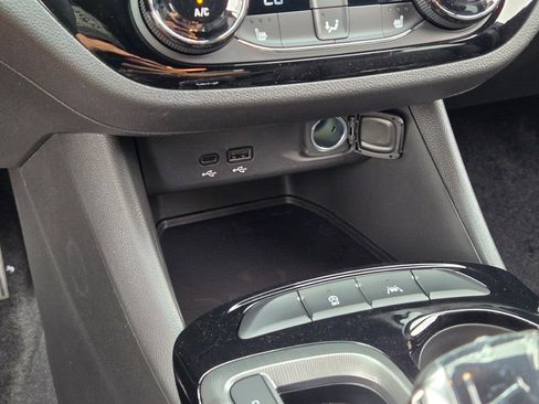 New 2026 Buick Envista Sport Touring w/ Convenience I Package FWD image 35