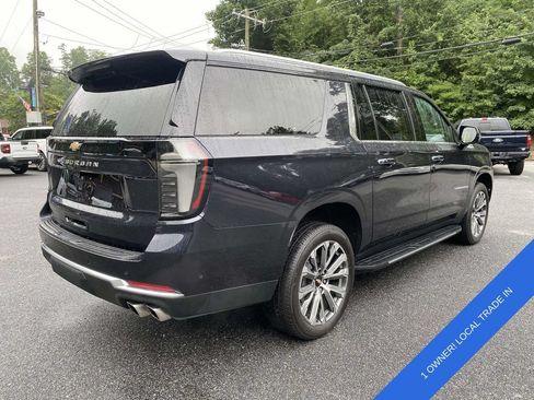 Used 2025 Chevrolet Suburban High Country AWD/4WD image 7
