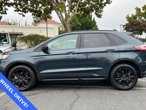 Certified 2022 Ford Edge SE w/ Black Appearance Package image 8