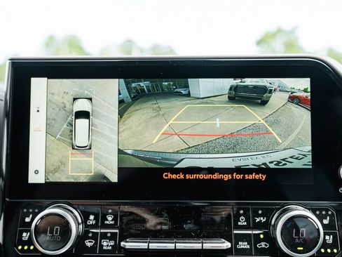 New 2026 Toyota Highlander Limited AWD/4WD image 22
