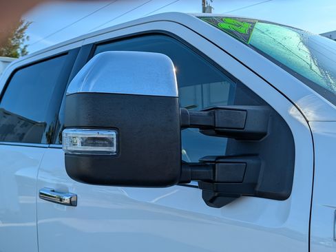 Used 2022 Ford F150 Lariat image 10