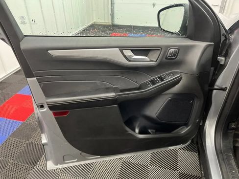 Used 2024 Ford Escape Platinum AWD/4WD image 19
